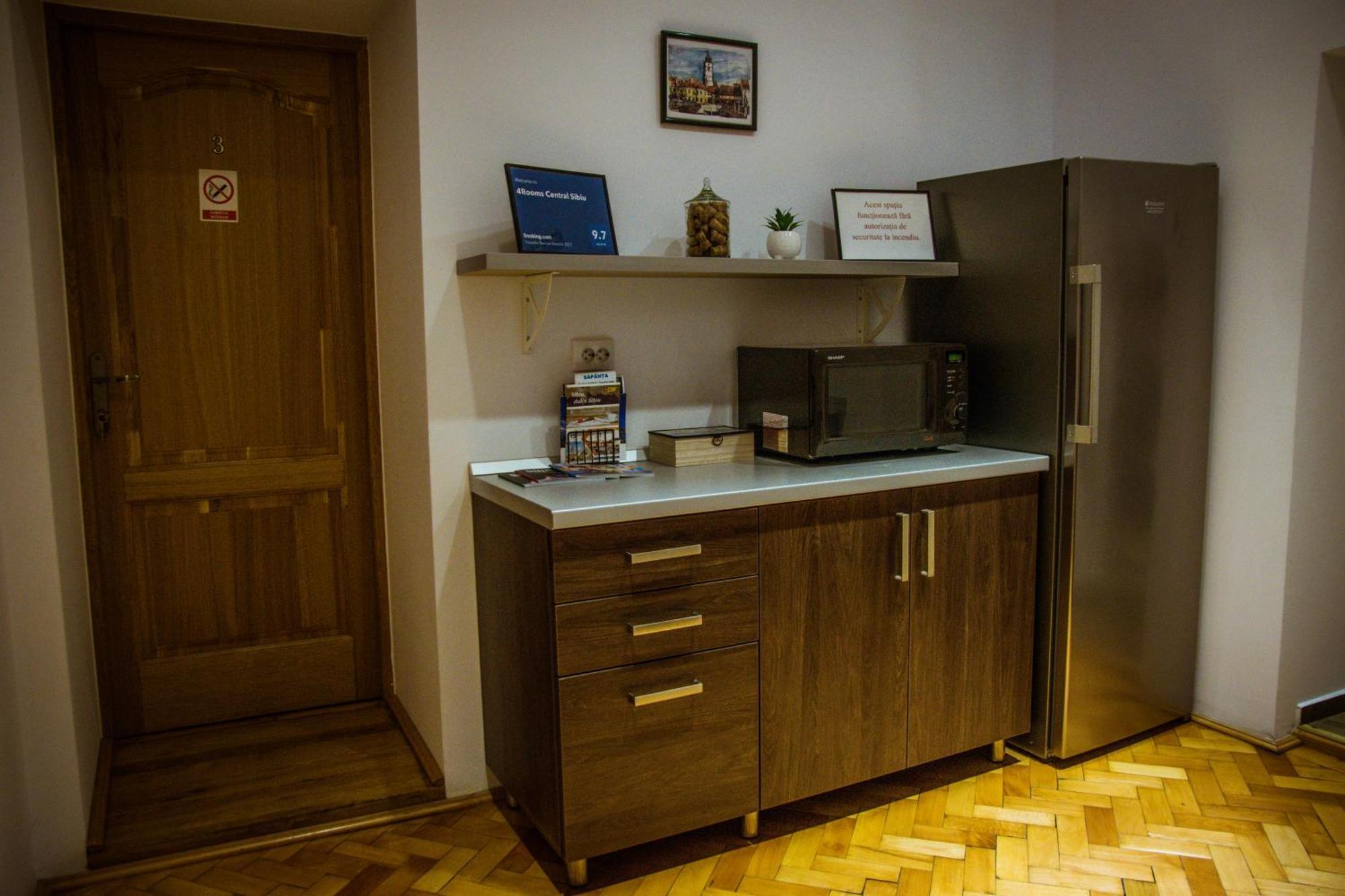 4Rooms Central Сібіу Екстер'єр фото